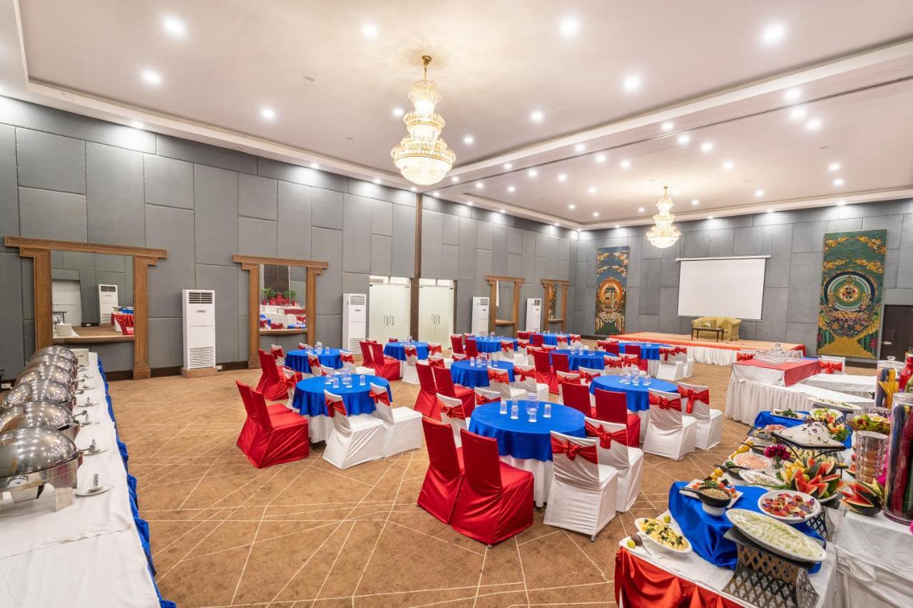 Soaltee Westend Premier เนปาลกันจ์ ภายนอก รูปภาพ
